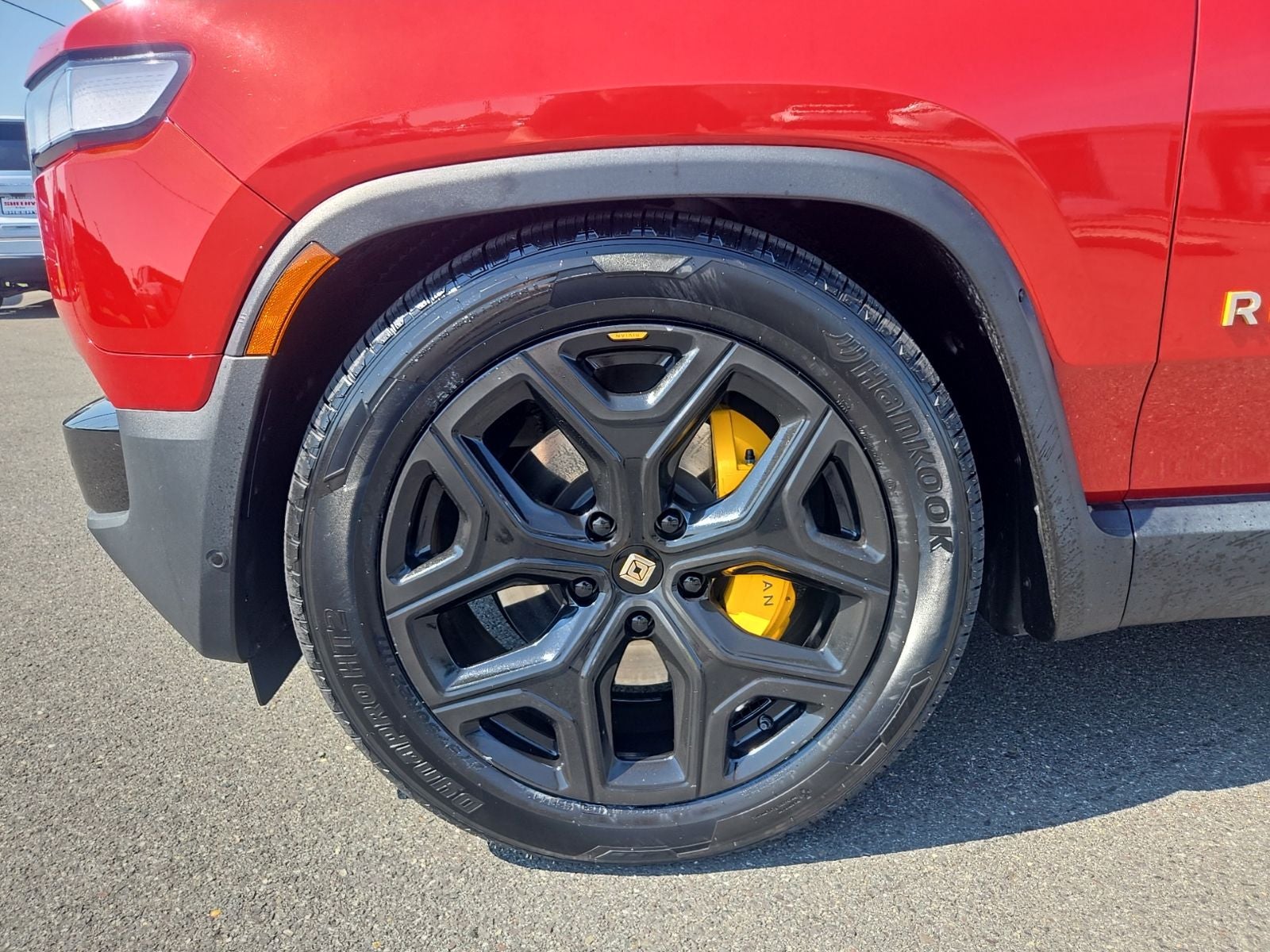 2023 Rivian R1S Adventure Quad Motor Large Pack