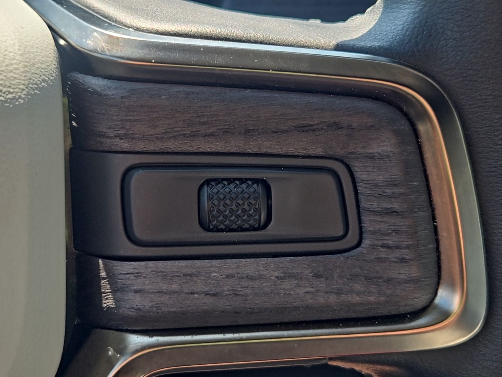 2023 Rivian R1S Adventure Quad Motor Large Pack