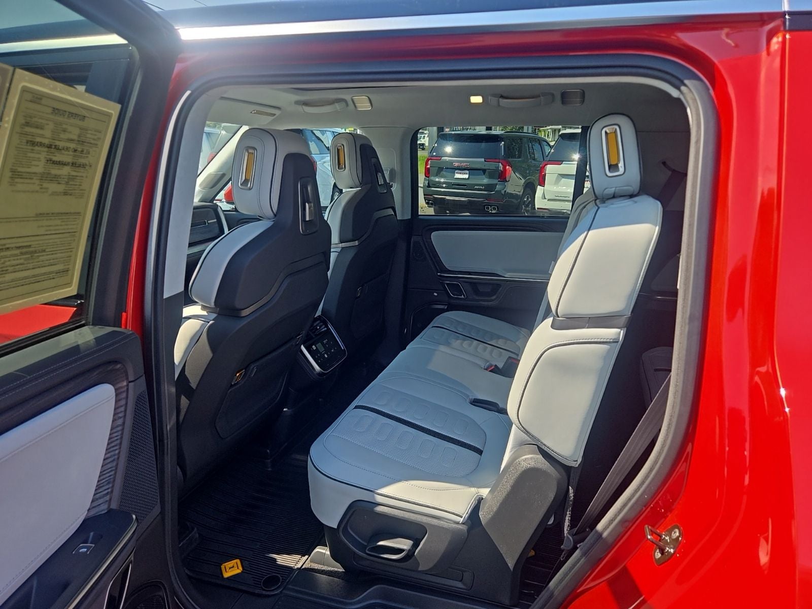 2023 Rivian R1S Adventure Quad Motor Large Pack