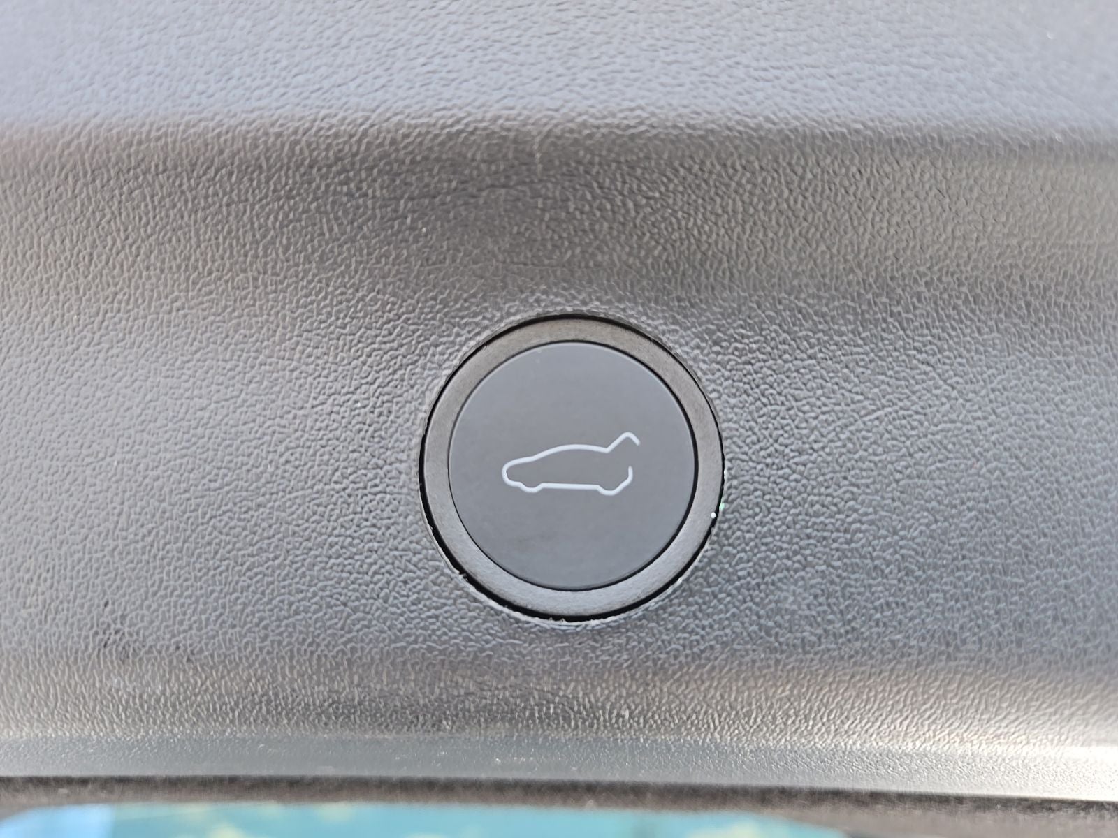 2024 Tesla Model Y Performance