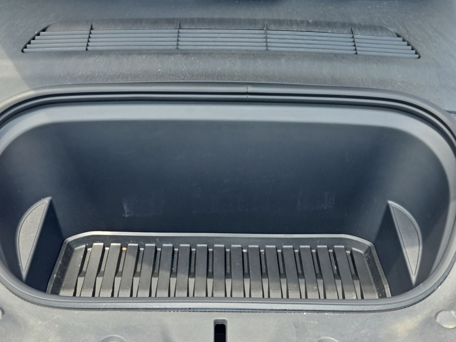 2024 Tesla Model Y Performance