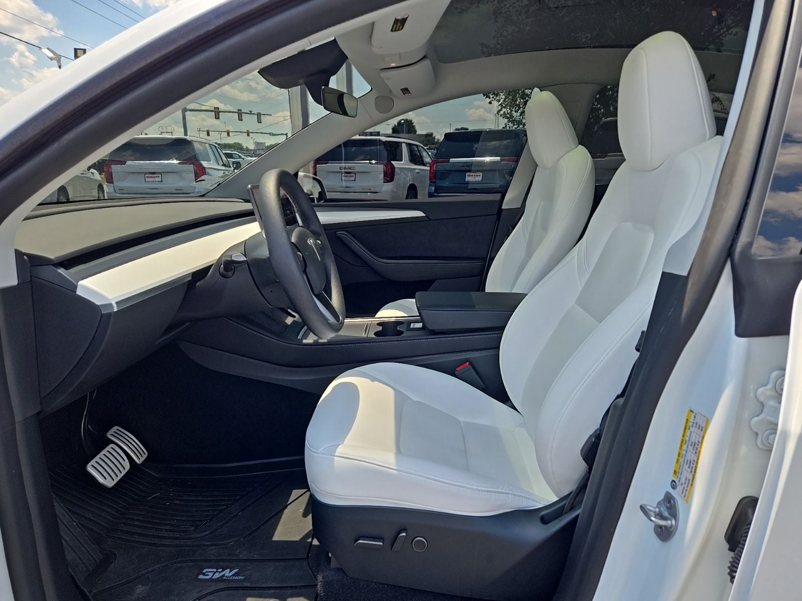 2024 Tesla Model Y Performance