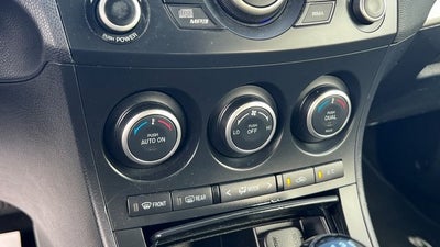 2013 Mazda Mazda3 i Touring