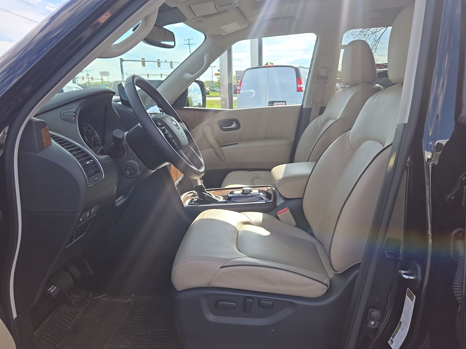 2024 Nissan Armada SL