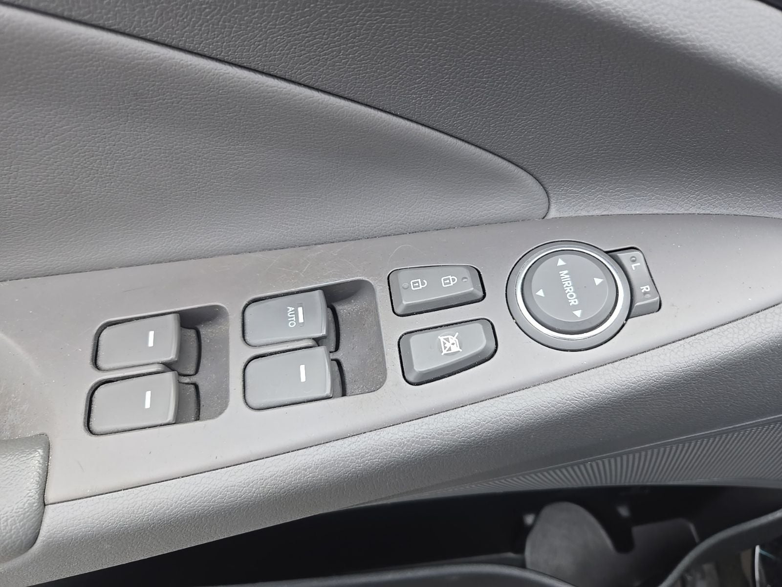 2014 Hyundai Sonata Hybrid Base