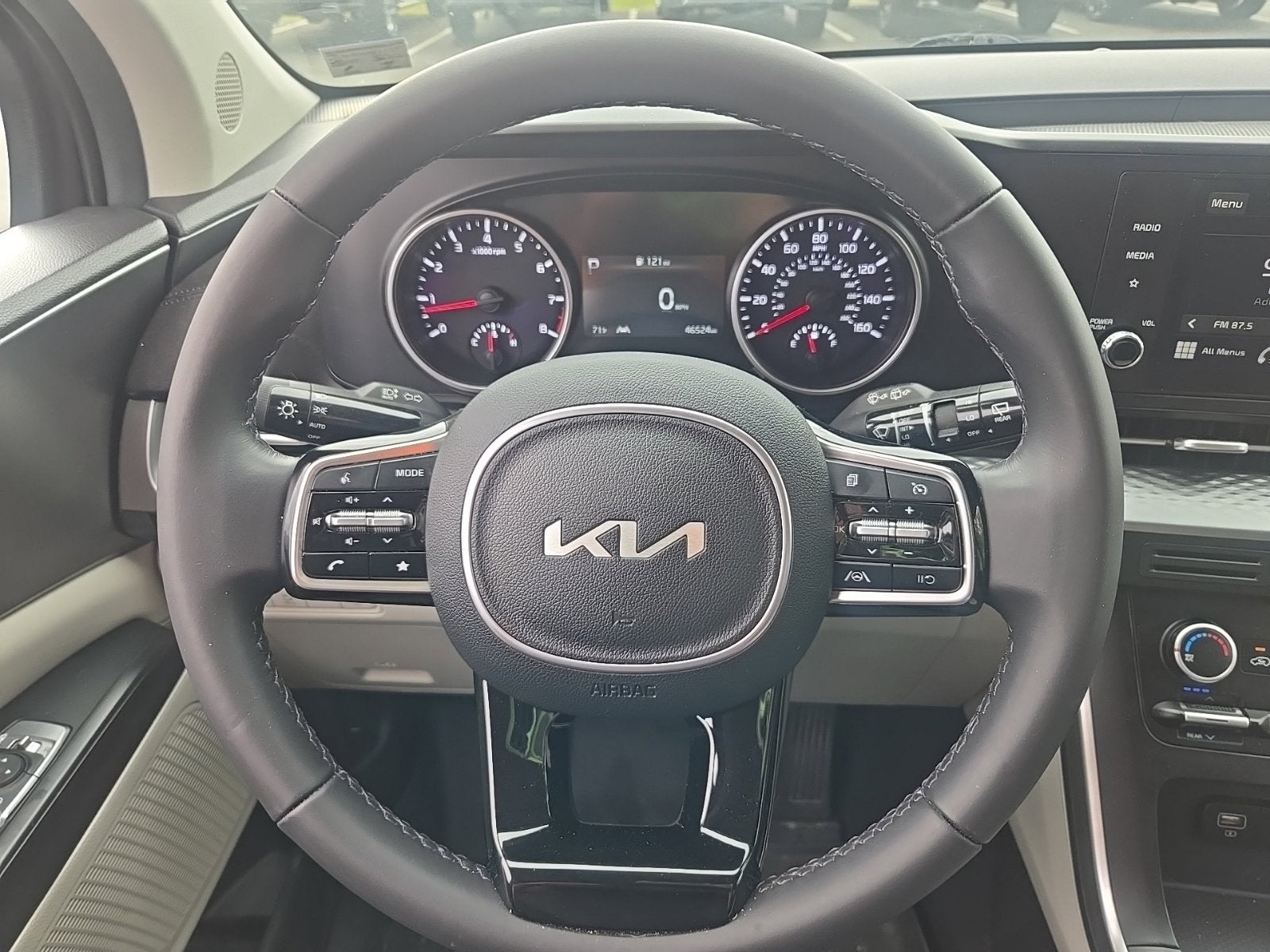 2023 Kia Carnival LX Seat Package