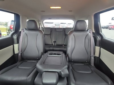 2023 Kia Carnival LX Seat Package
