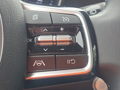 2023 Kia Carnival LX Seat Package