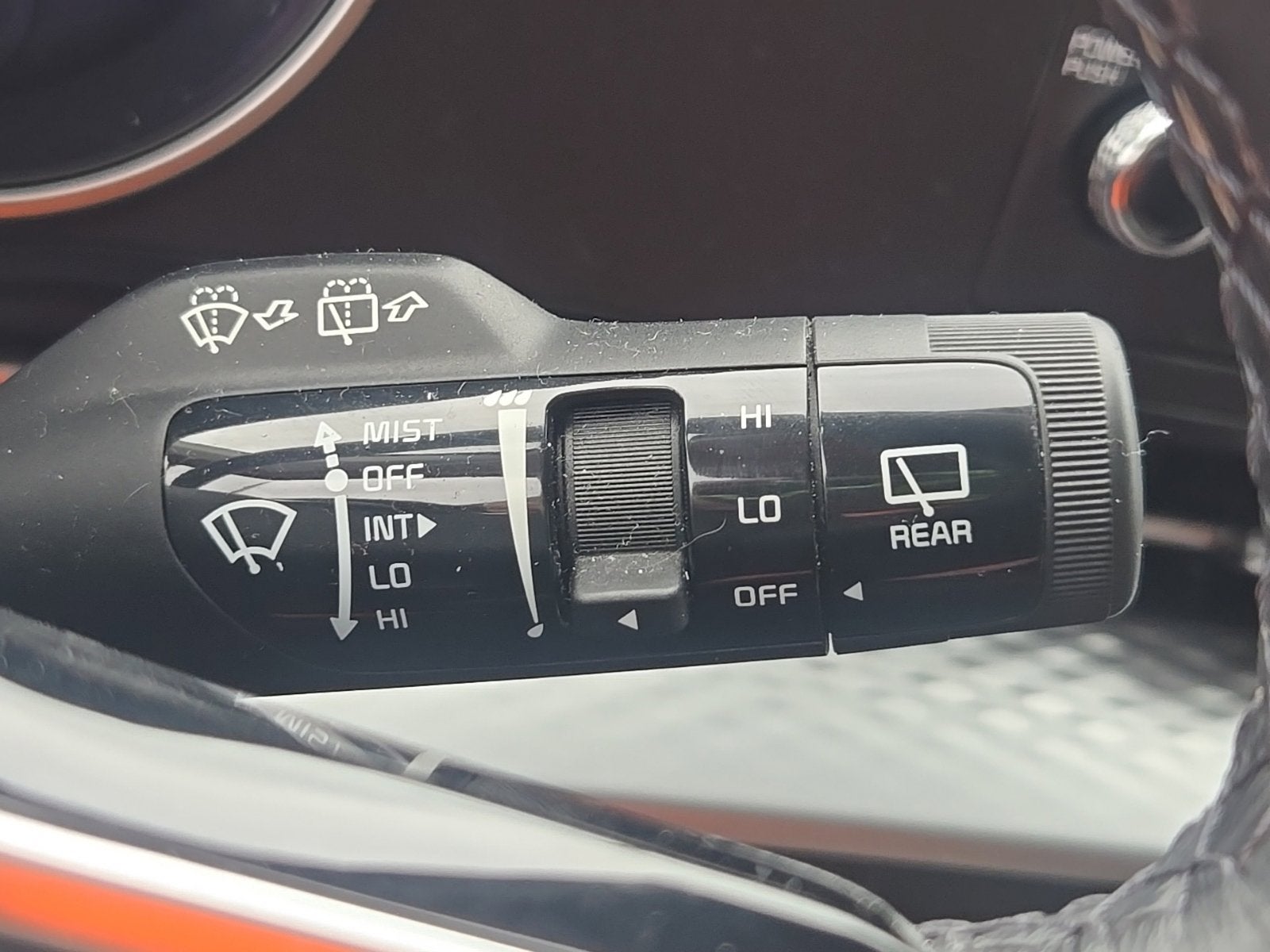 2023 Kia Carnival LX Seat Package