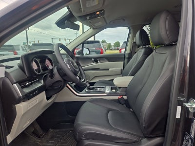 2023 Kia Carnival LX Seat Package