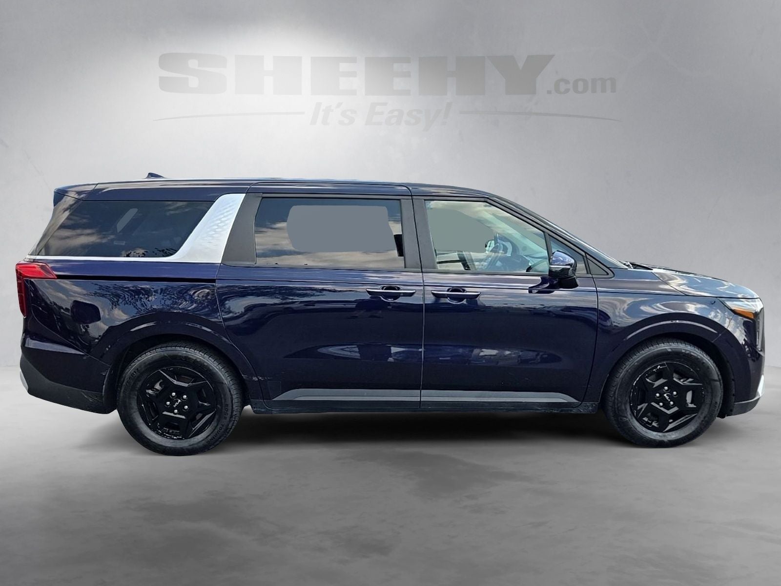 2025 Kia Carnival LXS