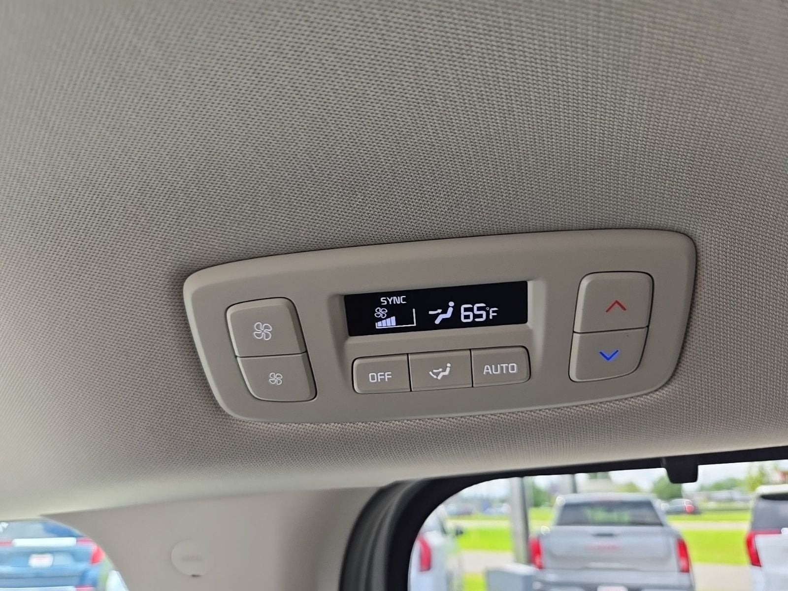 2025 Kia Carnival SX