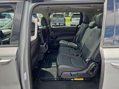 2025 Kia Carnival SX