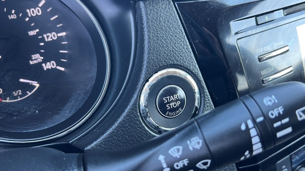 2015 Nissan Rogue SV