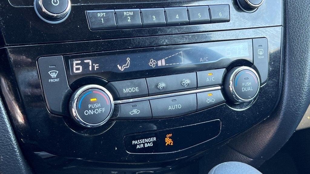 2015 Nissan Rogue SV