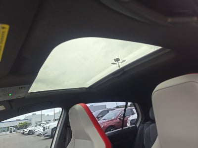 2024 Volkswagen Golf GTI 2.0T SE