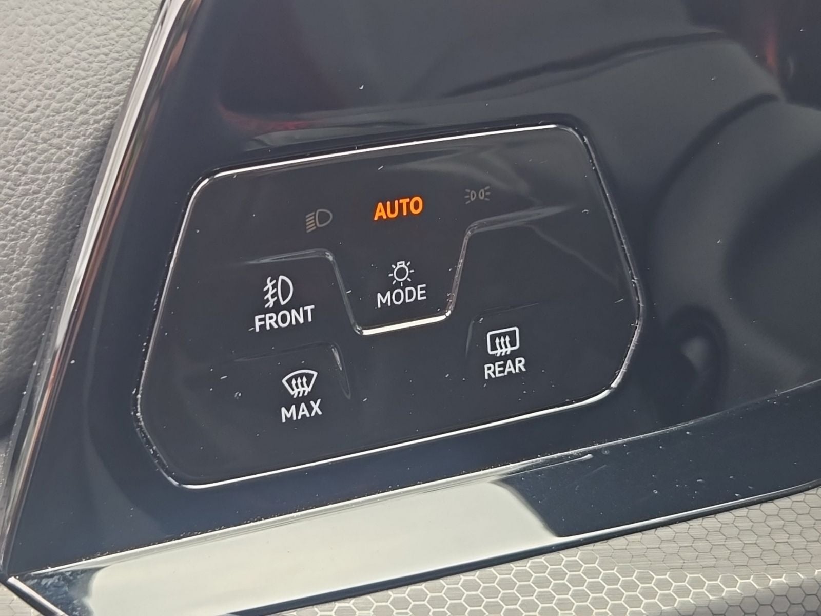 2024 Volkswagen Golf GTI 2.0T SE