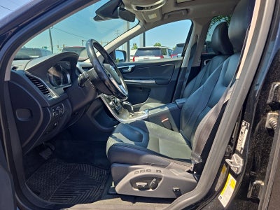 2016 Volvo XC60 T5 Premier