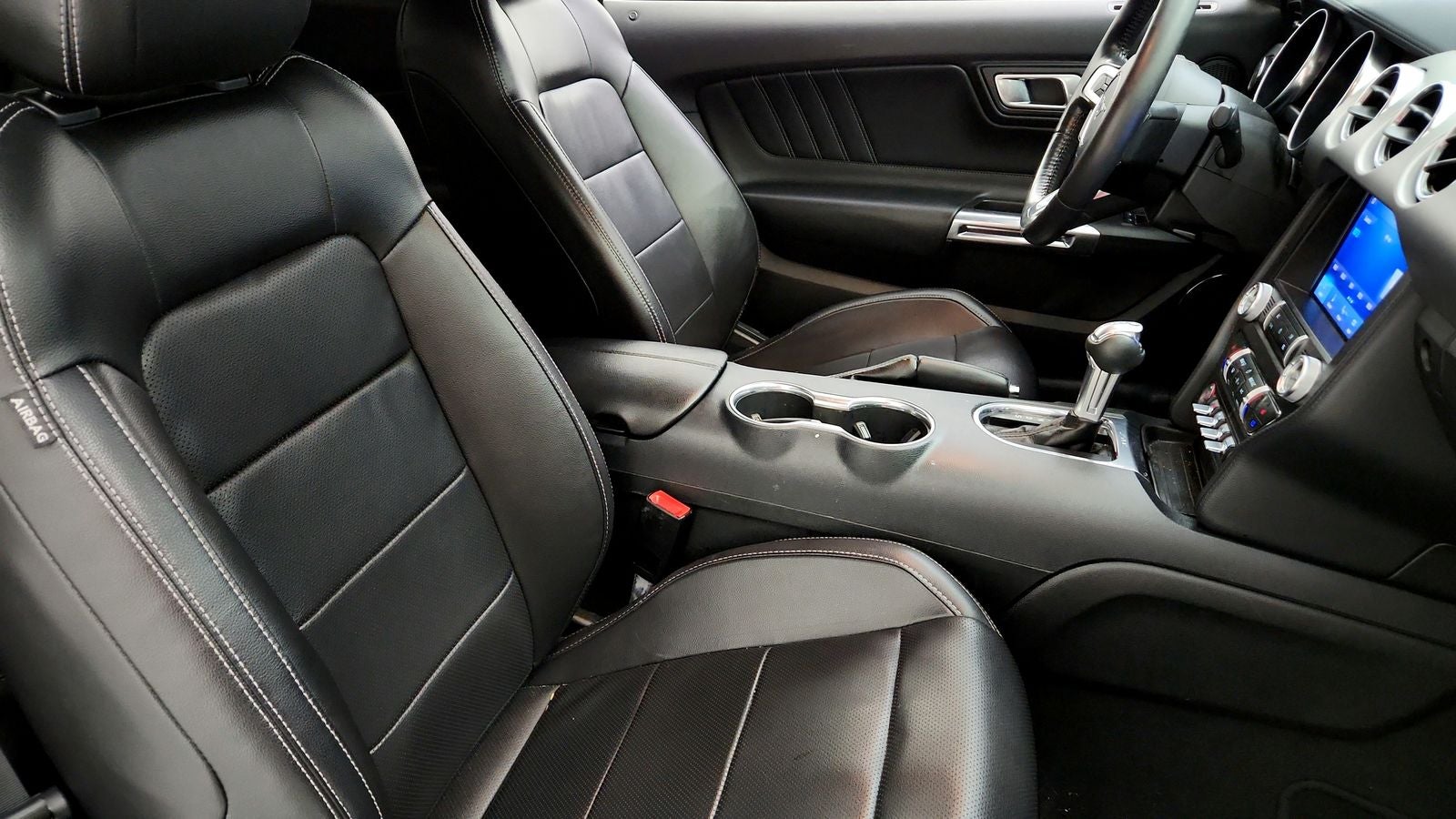 2022 Ford Mustang EcoBoost Premium