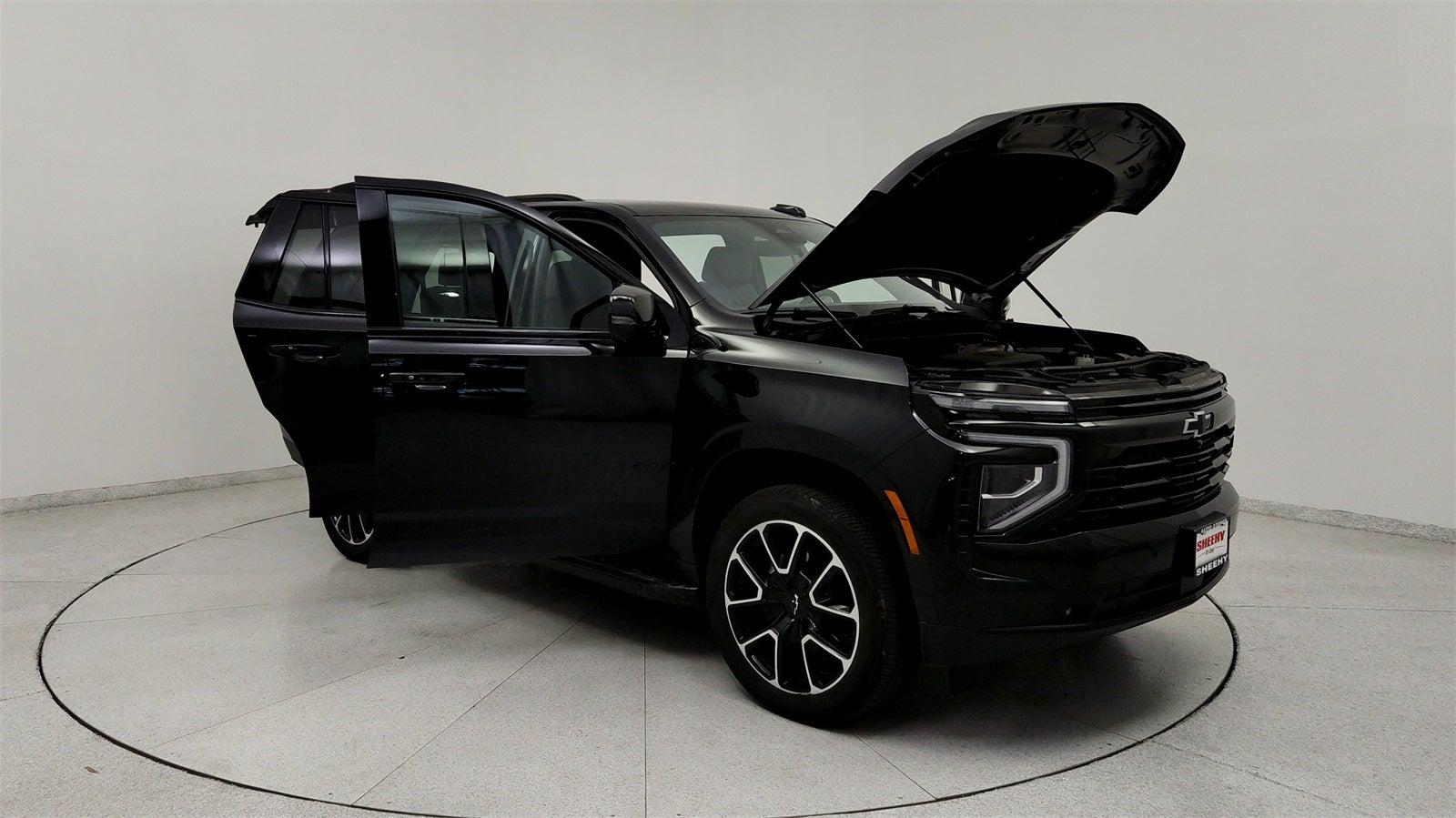 2025 Chevrolet Tahoe RST