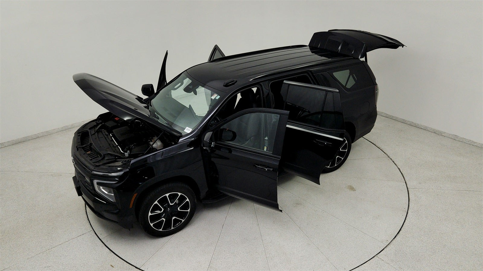 2025 Chevrolet Tahoe RST