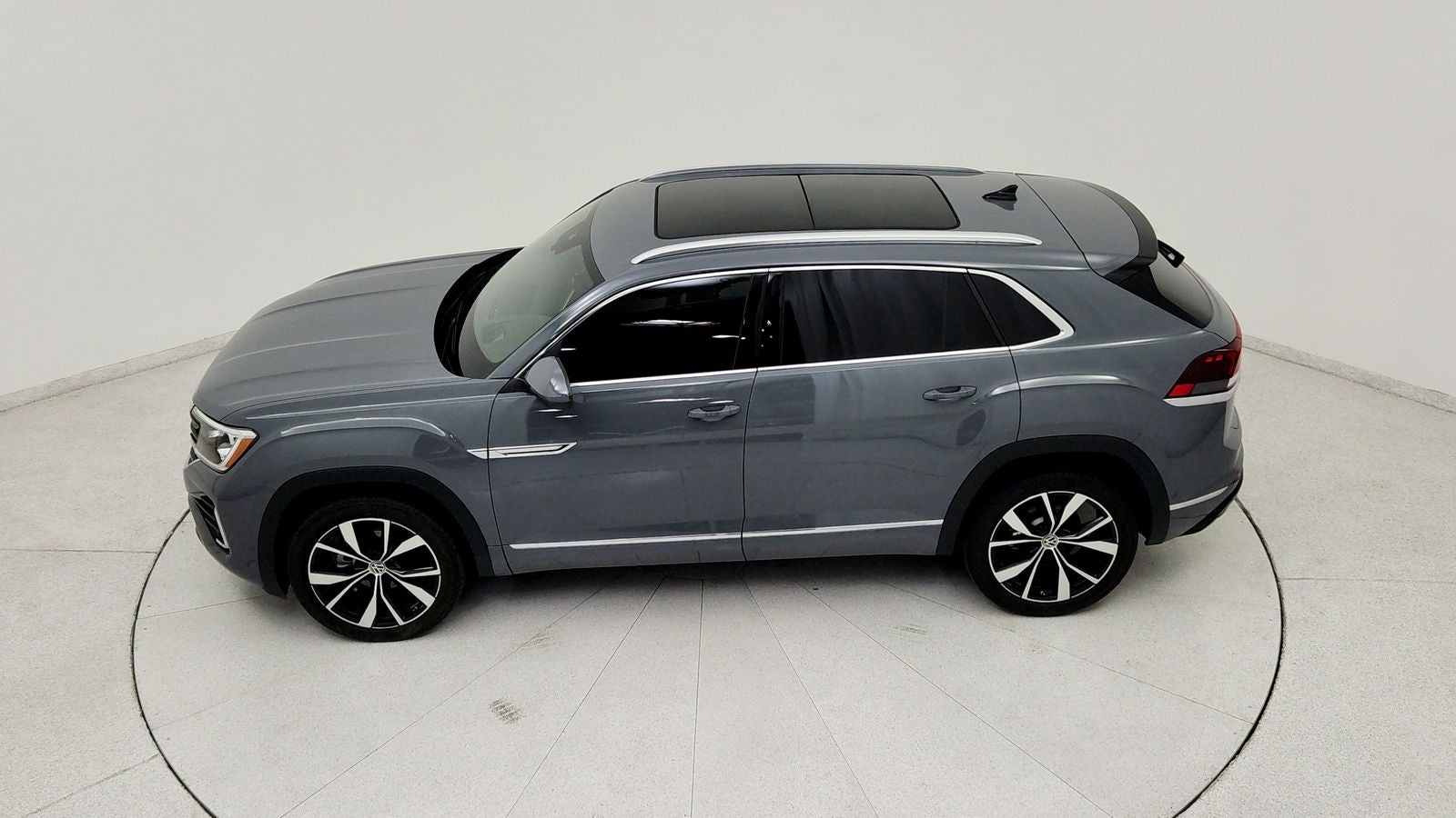 2025 Volkswagen Atlas Cross Sport 2.0T SEL Premium R-Line