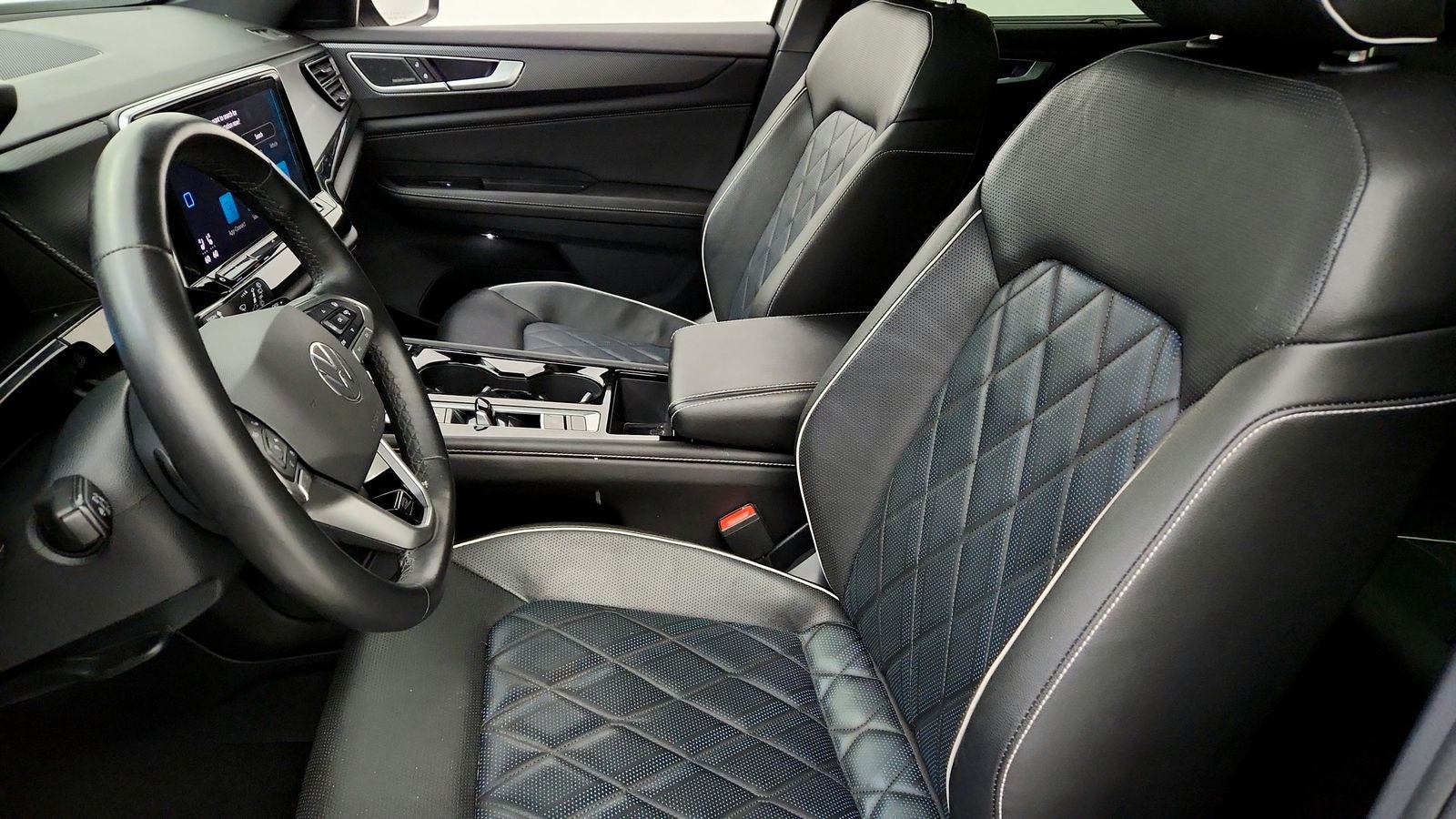 2025 Volkswagen Atlas Cross Sport 2.0T SEL Premium R-Line