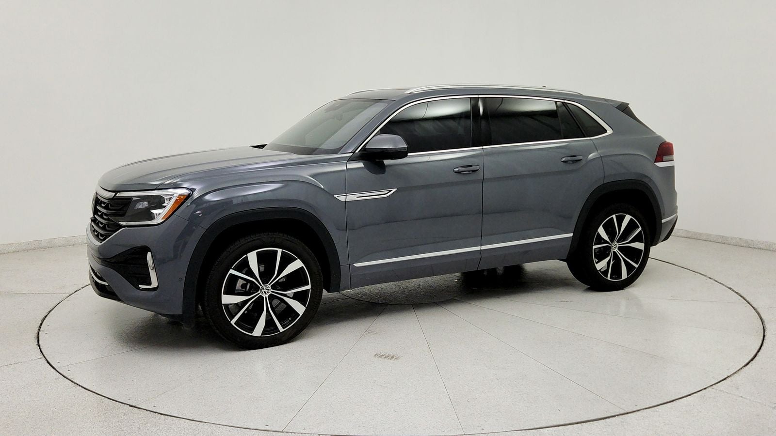 2025 Volkswagen Atlas Cross Sport 2.0T SEL Premium R-Line