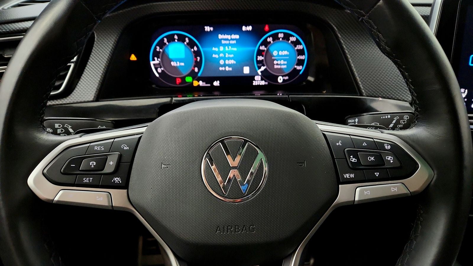 2025 Volkswagen Atlas Cross Sport 2.0T SEL Premium R-Line