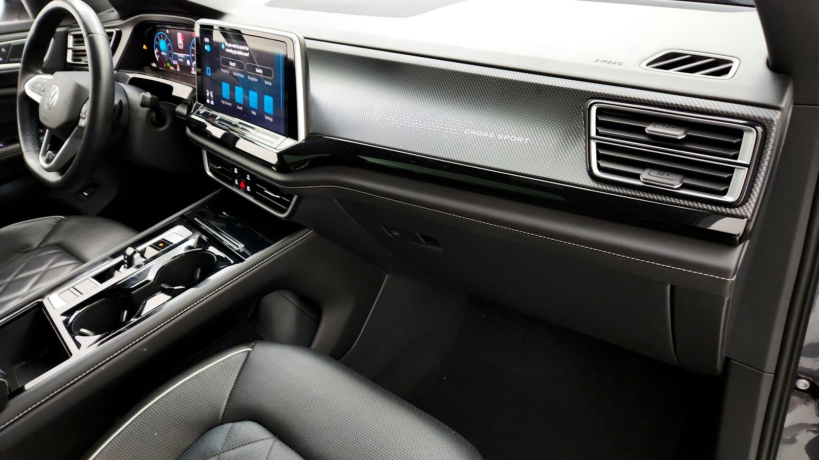 2025 Volkswagen Atlas Cross Sport 2.0T SEL Premium R-Line