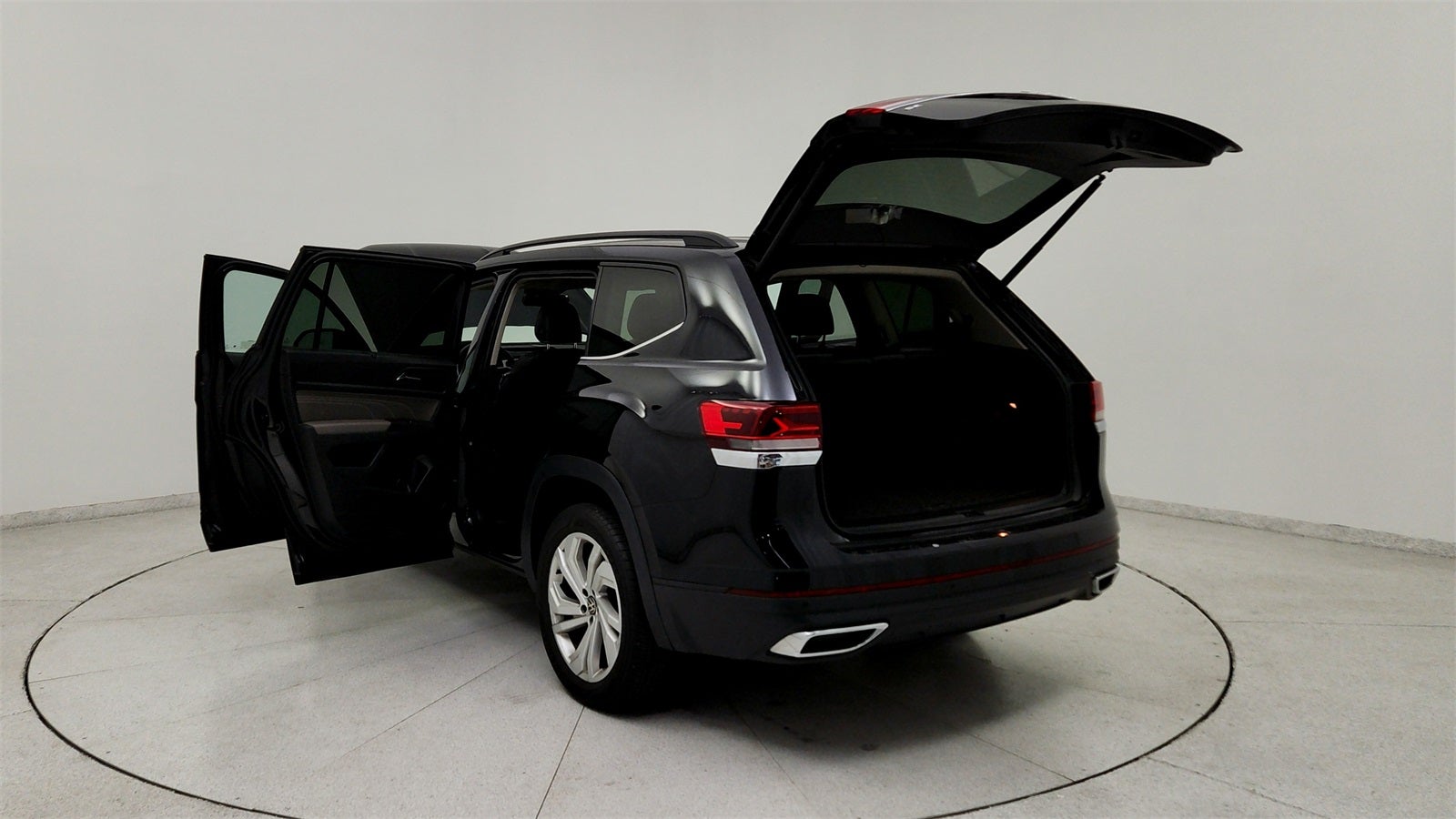 2023 Volkswagen Atlas 2.0T SE w/Technology