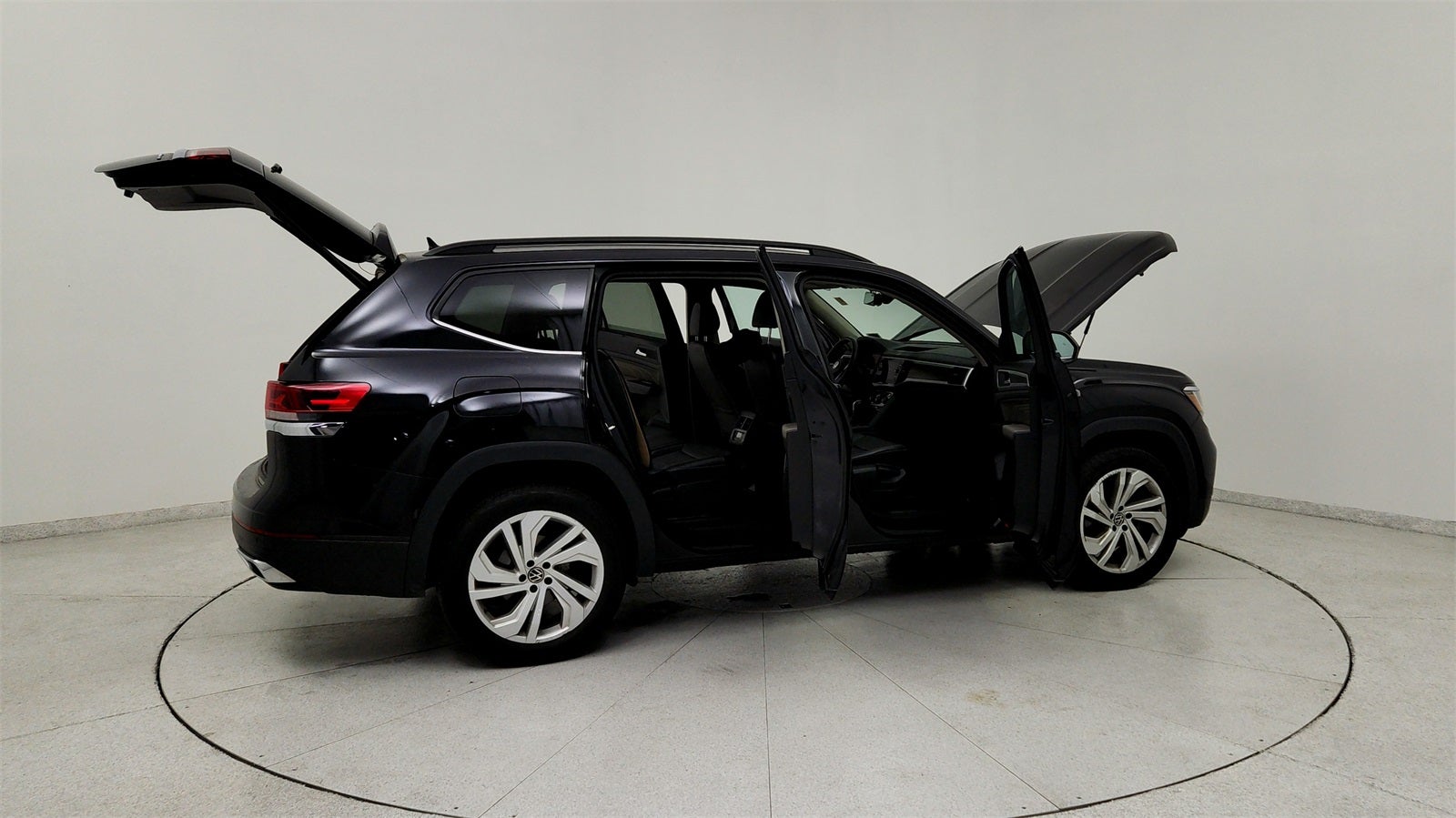 2023 Volkswagen Atlas 2.0T SE w/Technology