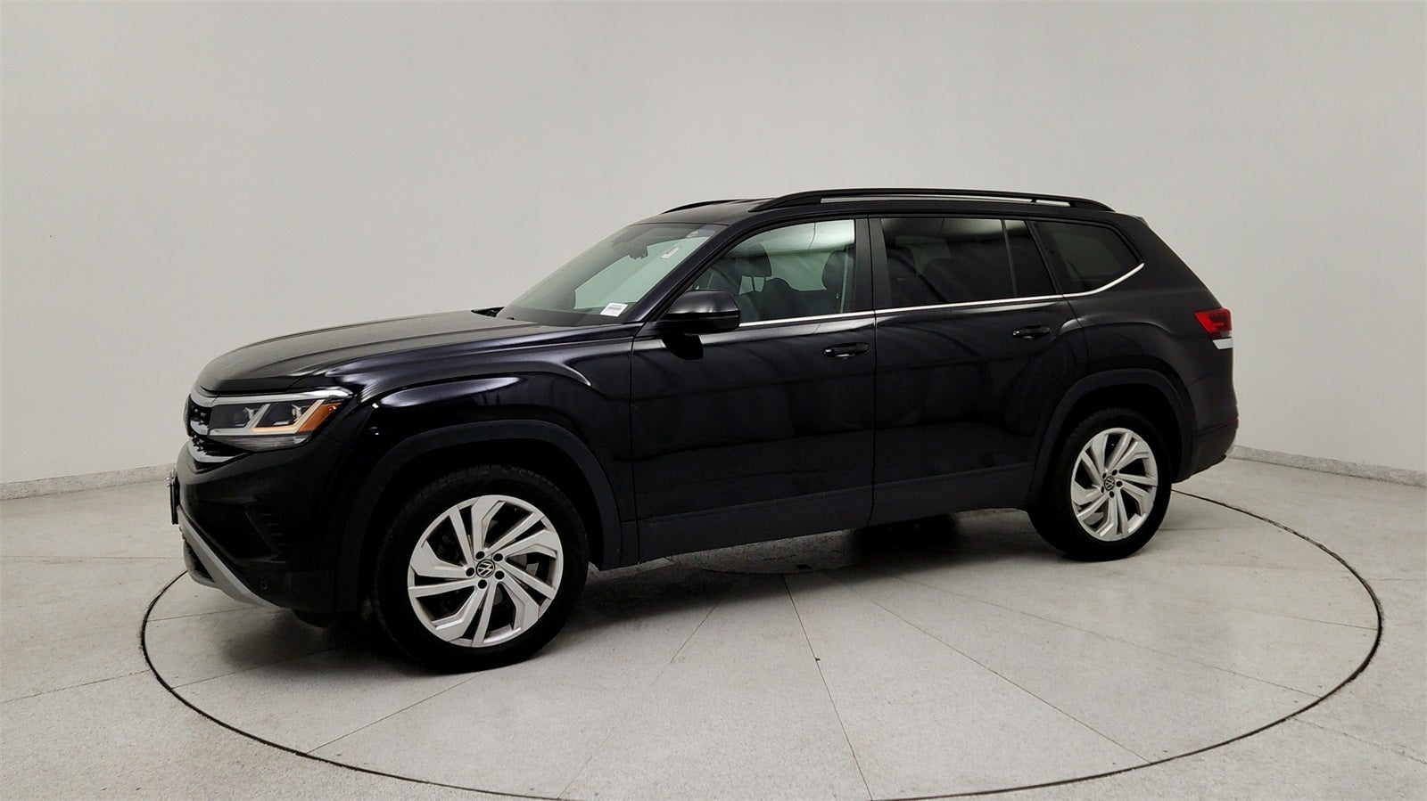 2023 Volkswagen Atlas 2.0T SE w/Technology