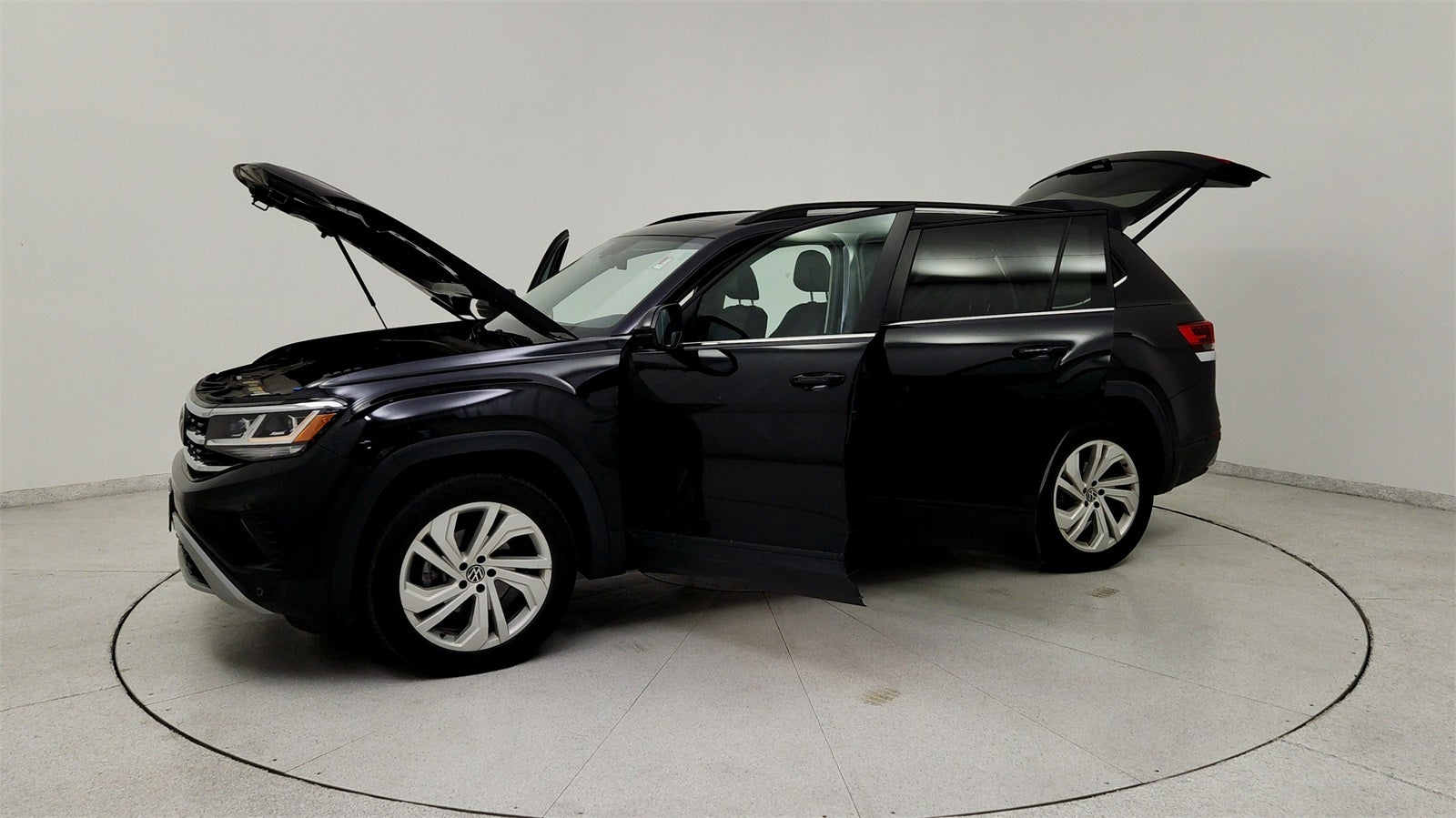 2021 Volkswagen Atlas 3.6L V6 SE w/Technology