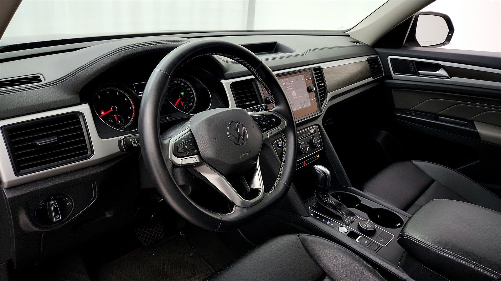 2021 Volkswagen Atlas 3.6L V6 SE w/Technology