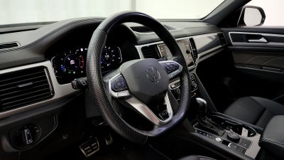 2023 Volkswagen Atlas Cross Sport 2.0T SEL R-Line Black