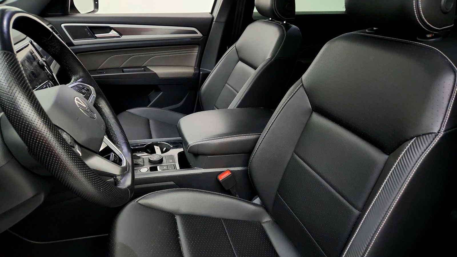 2023 Volkswagen Atlas Cross Sport 2.0T SEL R-Line Black