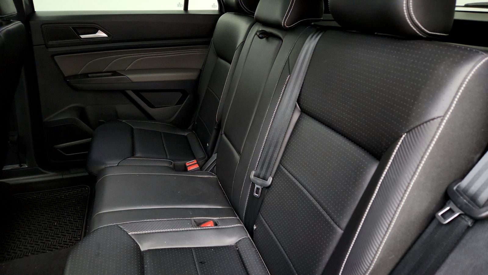 2023 Volkswagen Atlas Cross Sport 2.0T SEL R-Line Black