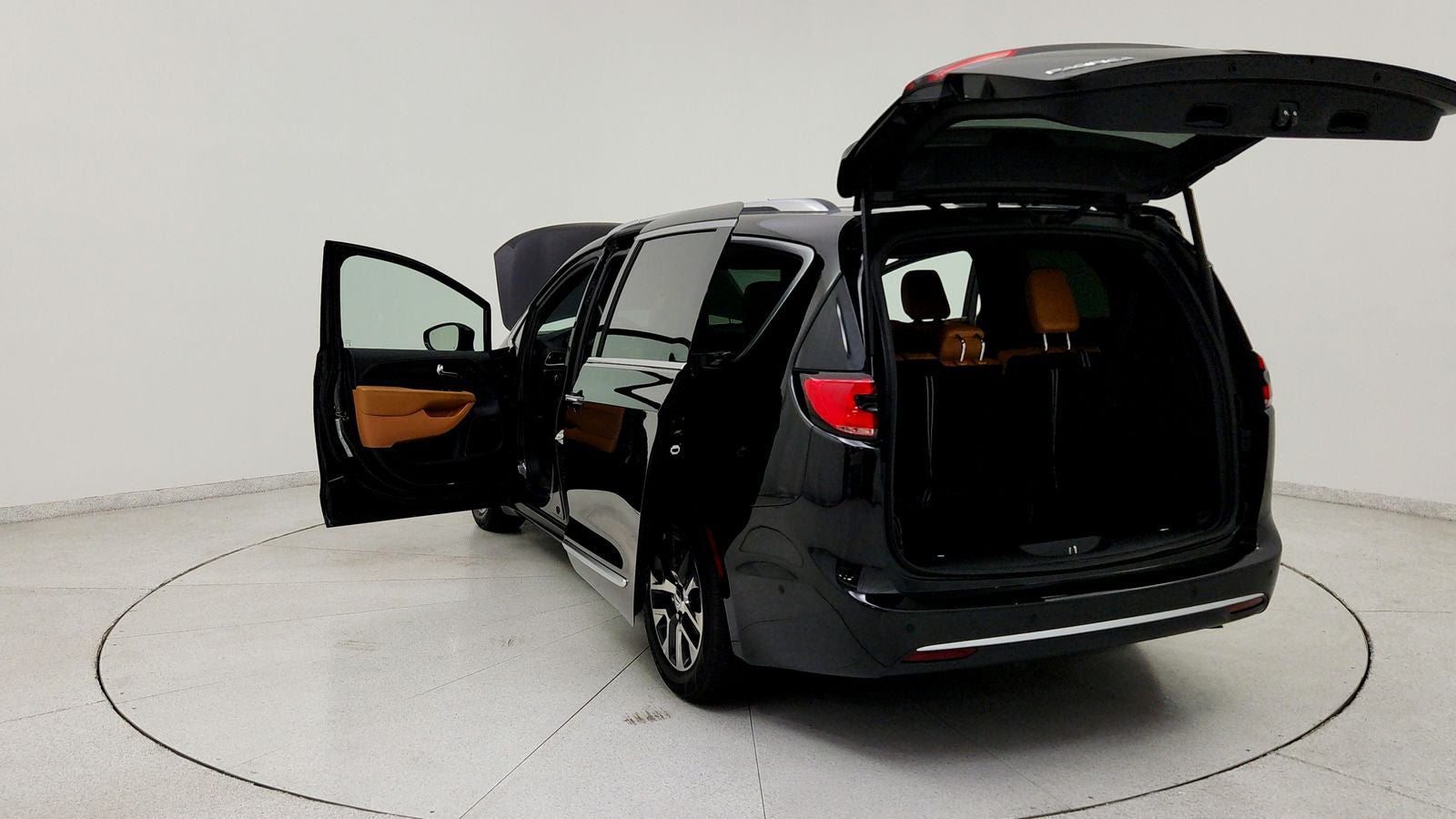 2023 Chrysler Pacifica Hybrid Pinnacle