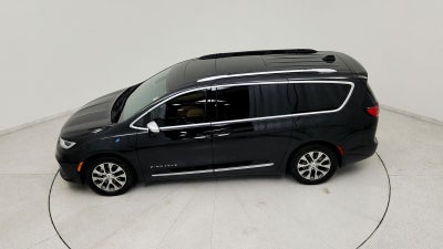 2023 Chrysler Pacifica Hybrid Pinnacle