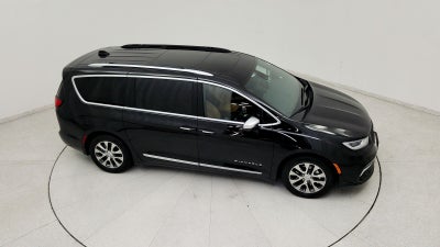 2023 Chrysler Pacifica Hybrid Pinnacle