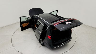 2023 Chrysler Pacifica Hybrid Pinnacle