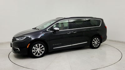 2023 Chrysler Pacifica Hybrid Pinnacle