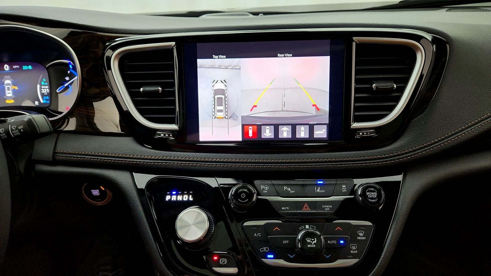 2023 Chrysler Pacifica Hybrid Pinnacle
