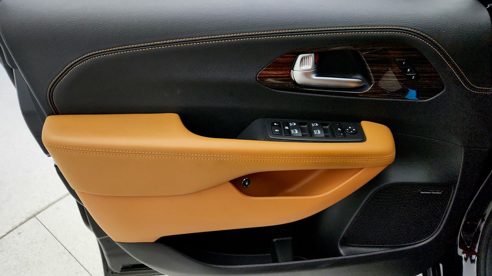 2023 Chrysler Pacifica Hybrid Pinnacle