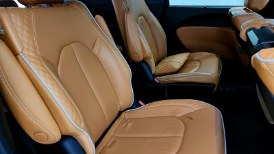 2023 Chrysler Pacifica Hybrid Pinnacle