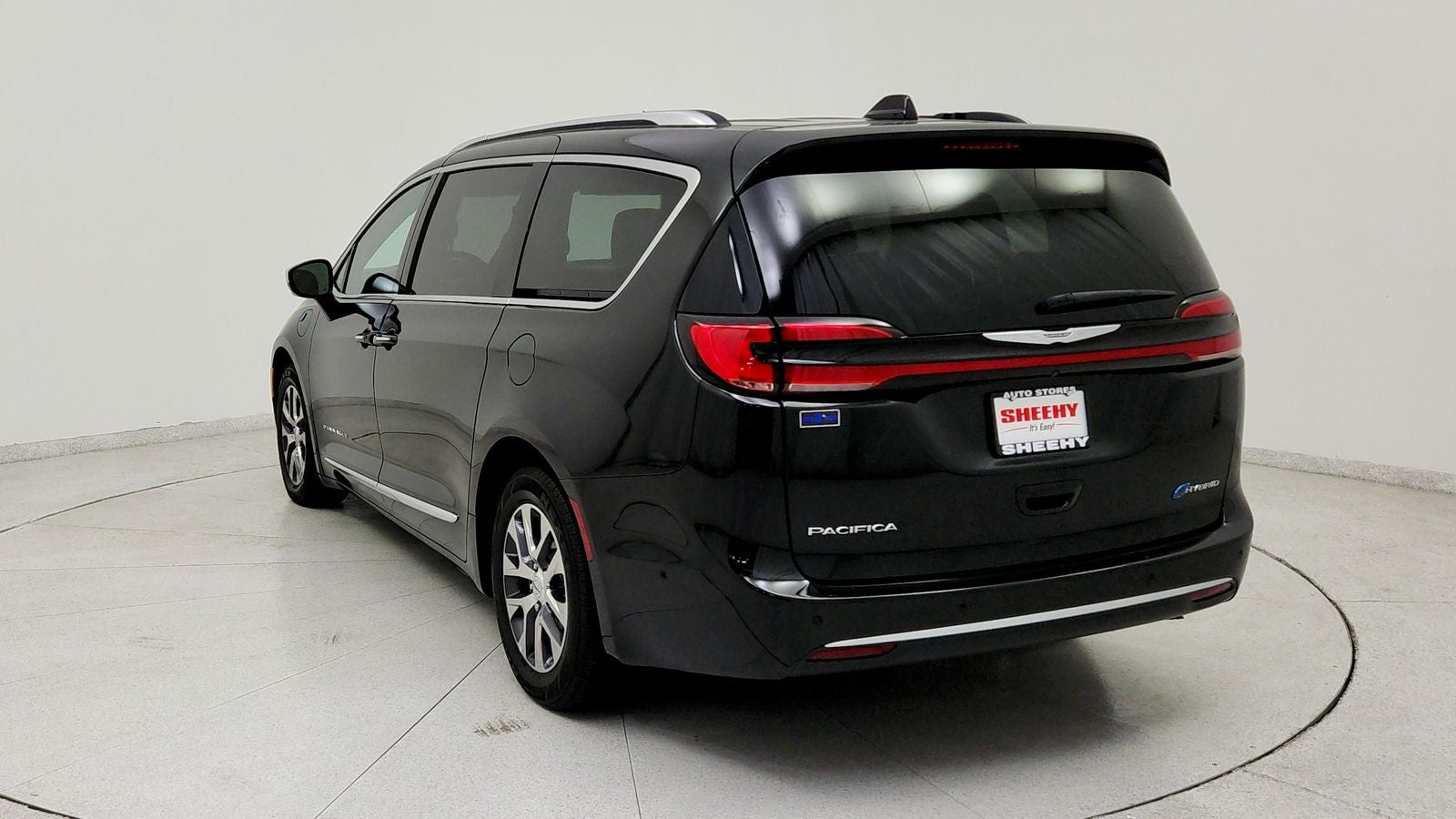 2023 Chrysler Pacifica Hybrid Pinnacle