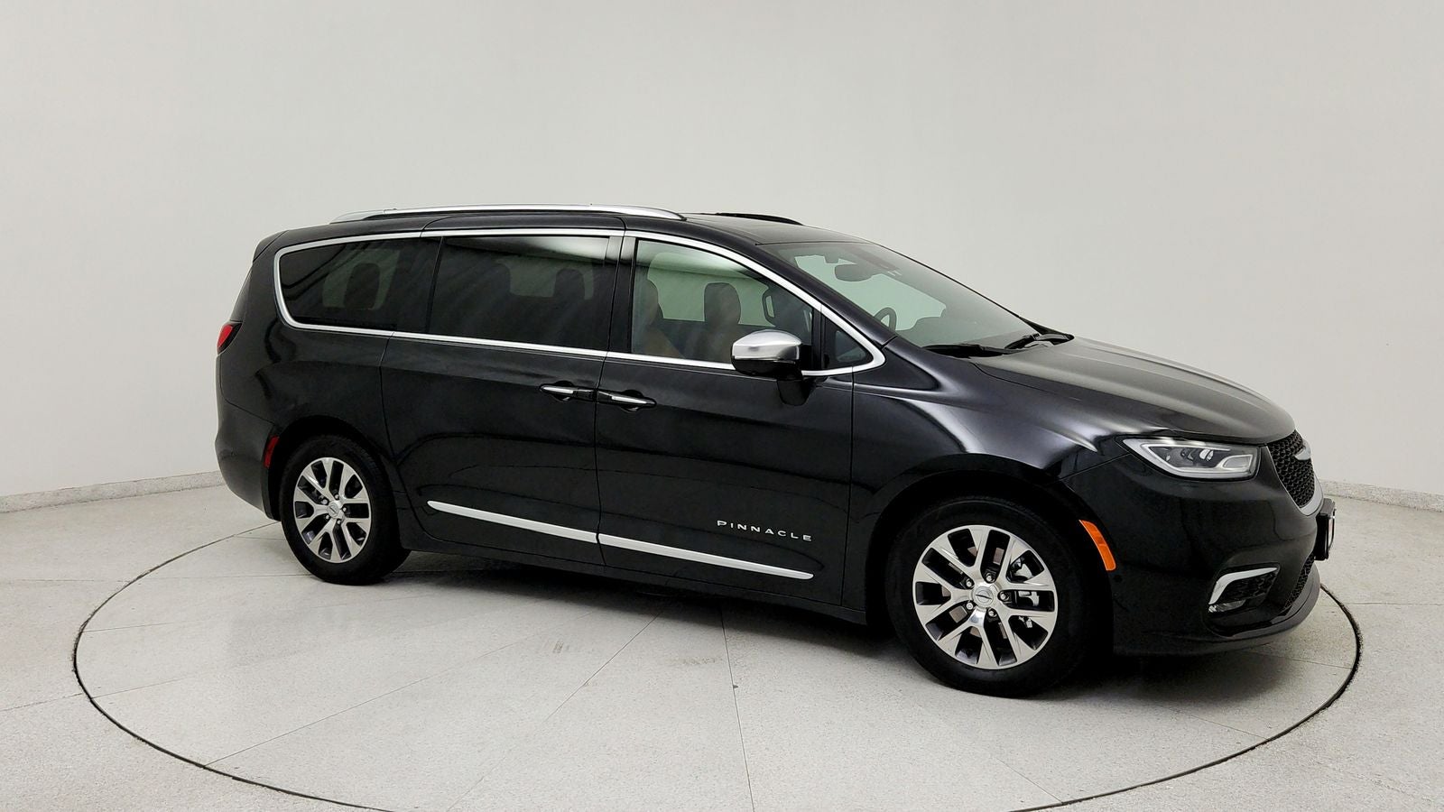 2023 Chrysler Pacifica Hybrid Pinnacle
