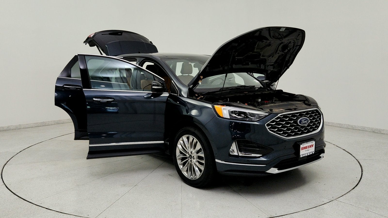 2024 Ford Edge Titanium