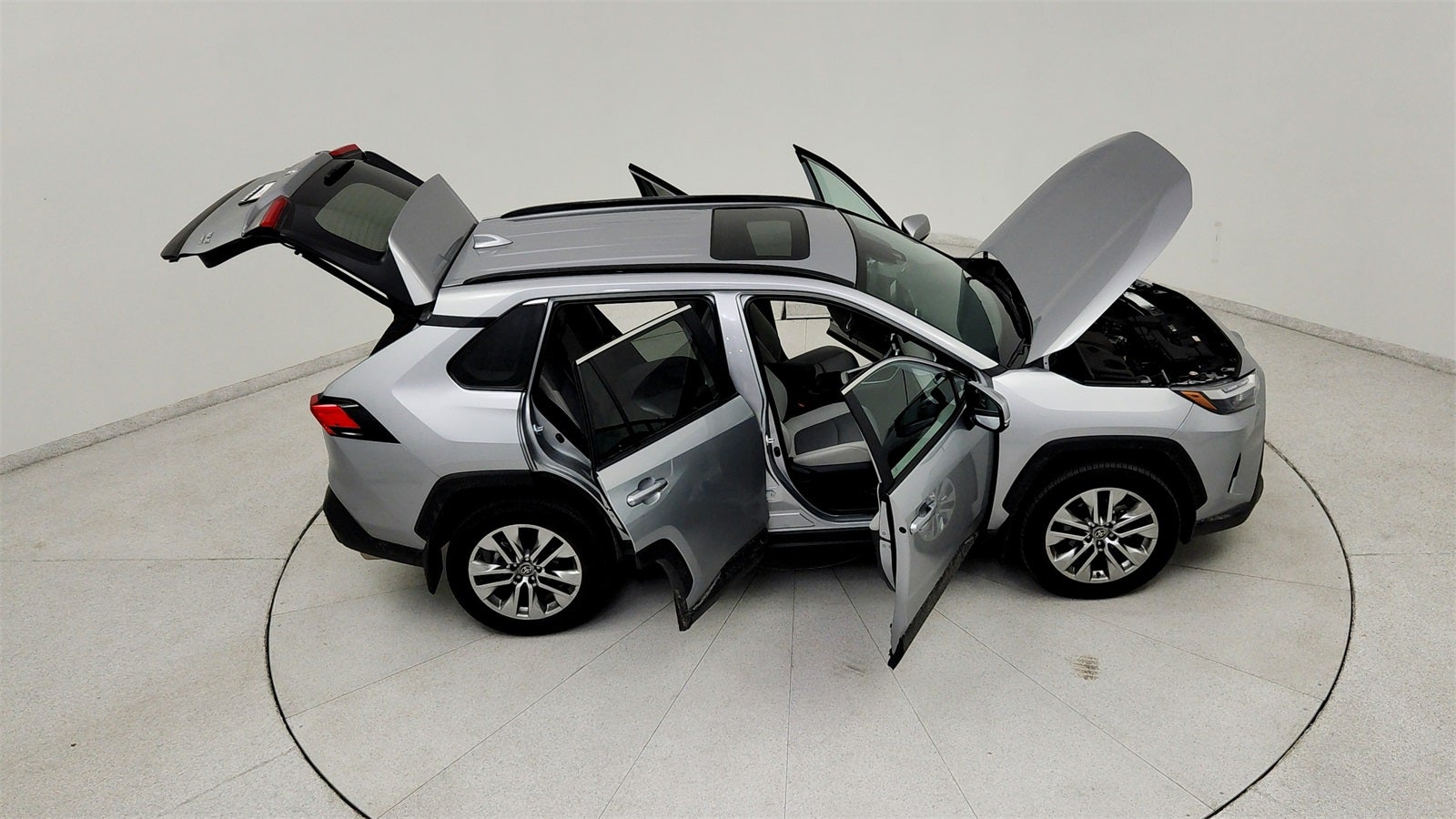 2025 Toyota RAV4 XLE Premium